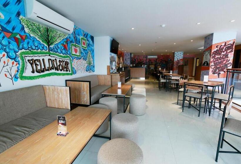 בית מלון כפרי Yellow Star Gejayan