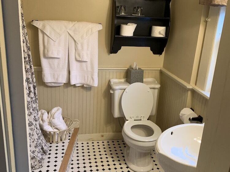 Lovett S Inn And Restaurant