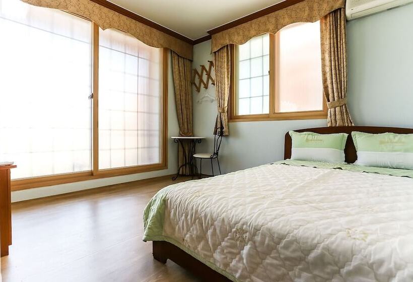 Naksan Crova Condotel