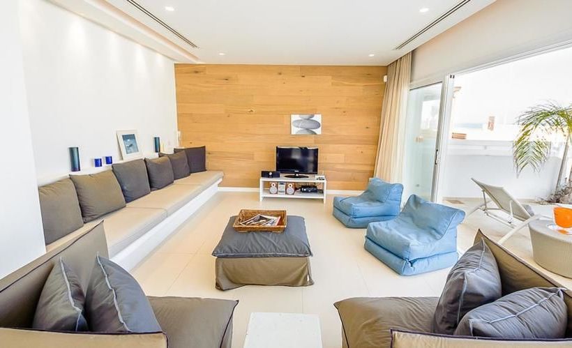 Oceanview Luxury Villa 100