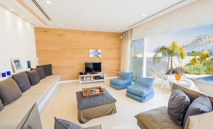 Oceanview Luxury Villa 100