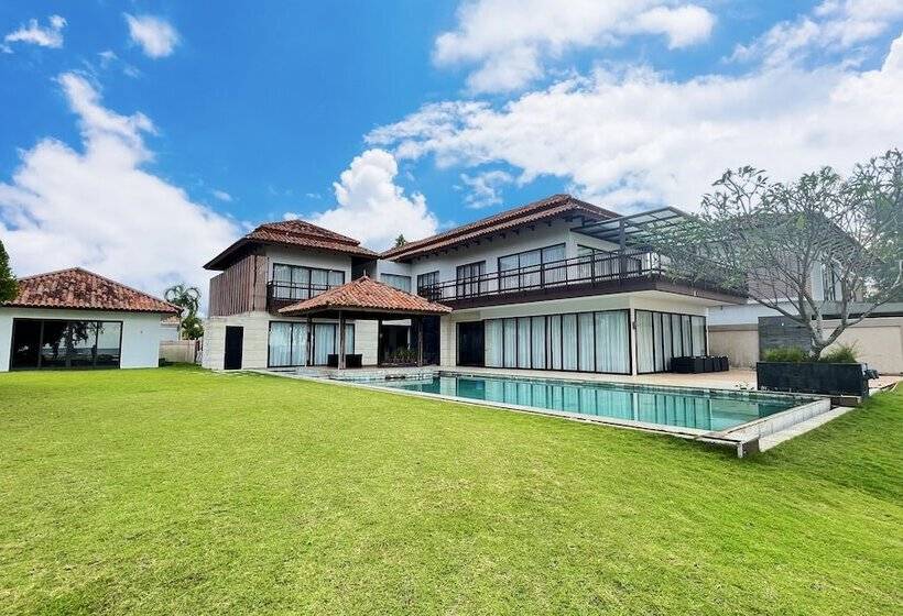 Pantai Indah Lagoi Bintan