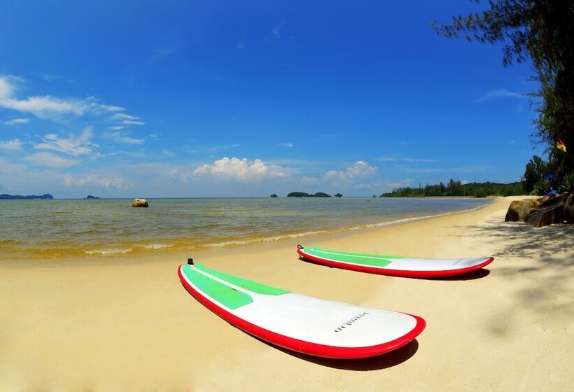 Pantai Indah Lagoi Bintan