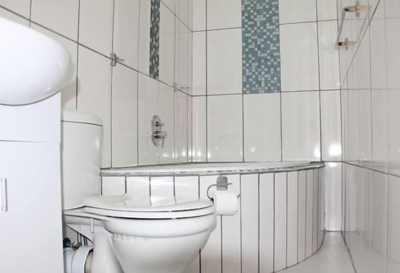 膳宿费 Airport Bed And Breakfast