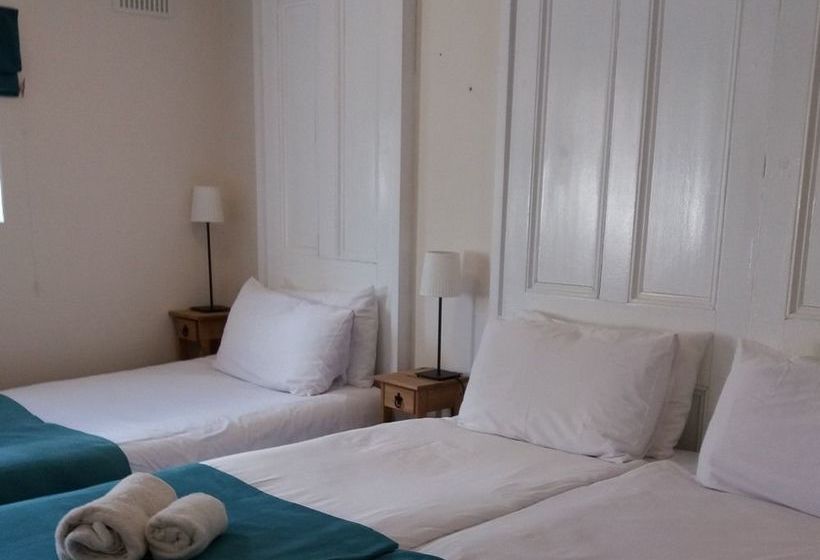 Пансион Halpins Townhouse Bed & Breakfast