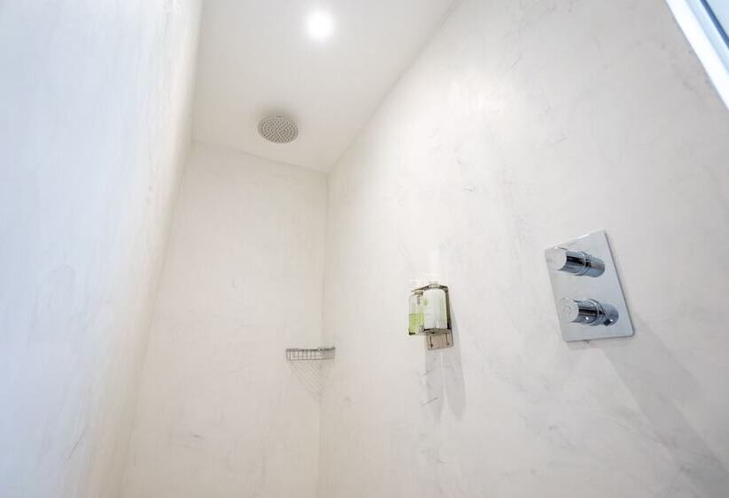 ペンション The Regent, Rye