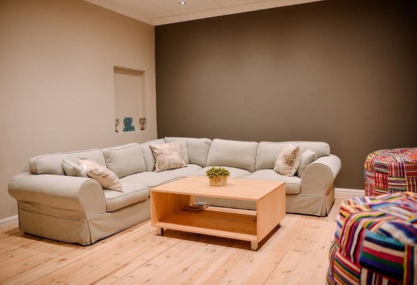 펜션 Two Fat Owls Guesthouse