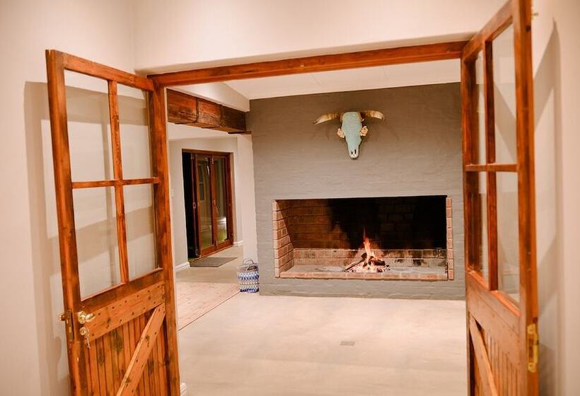 펜션 Two Fat Owls Guesthouse