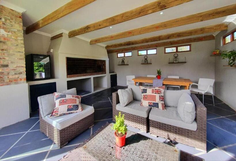 펜션 Two Fat Owls Guesthouse