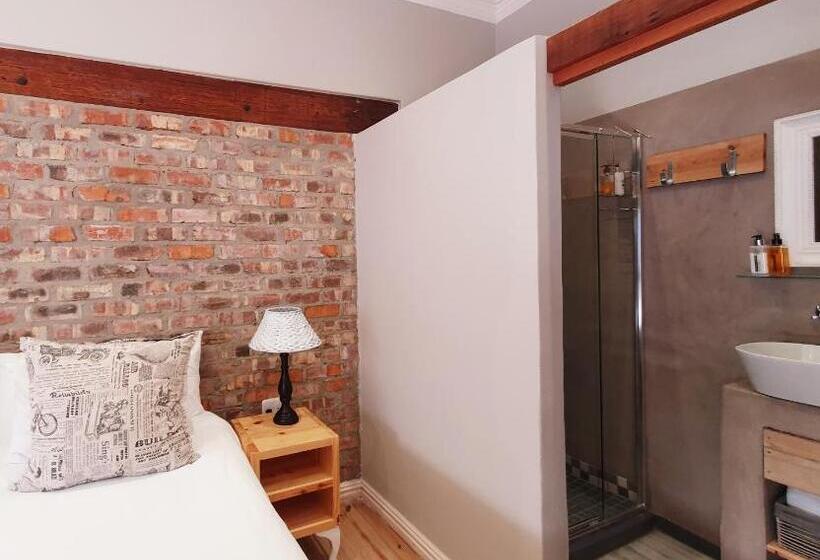 펜션 Two Fat Owls Guesthouse