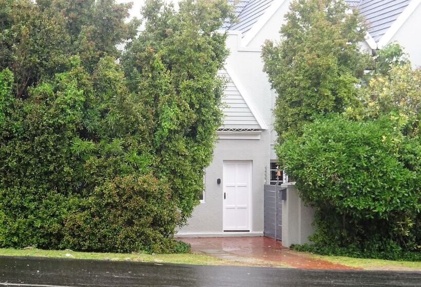 펜션 Walker Bay Manor Mansion