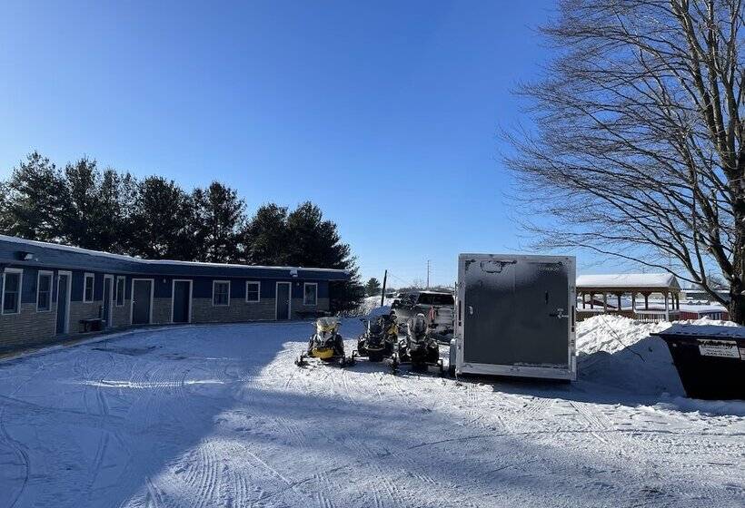 Pine Ridge Motel