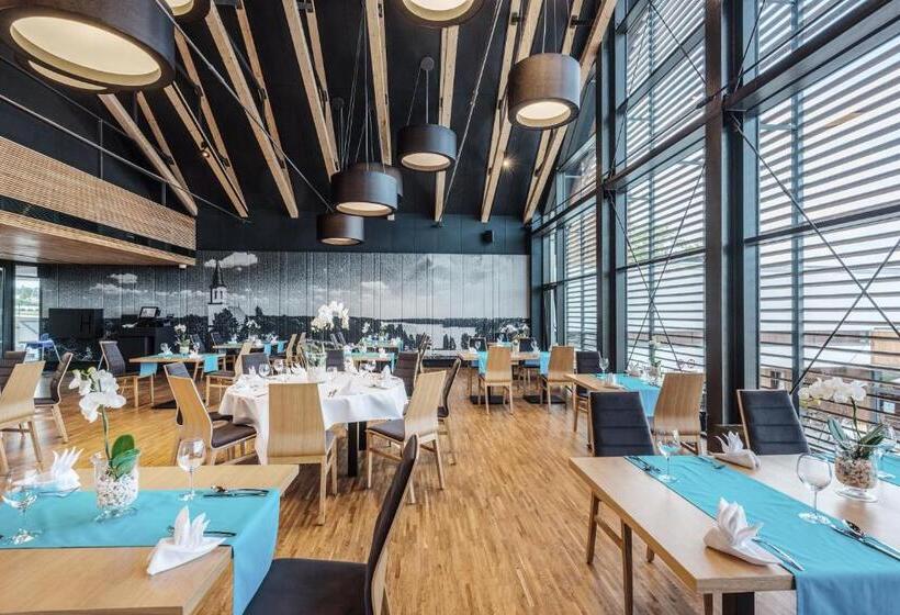 Regatta Hotel Restauracja Spa