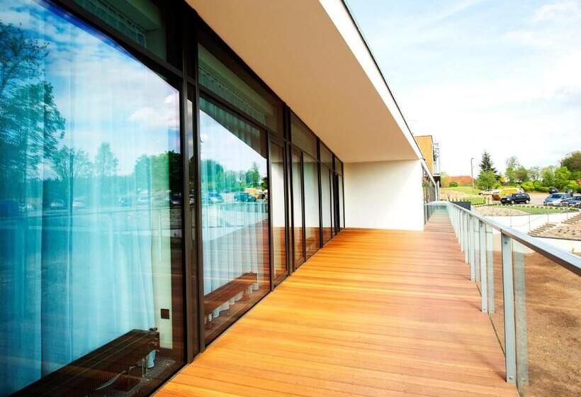 Regatta Hotel Restauracja Spa