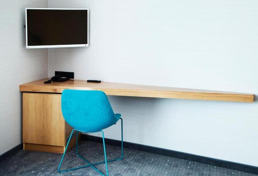 Regatta Hotel Restauracja Spa