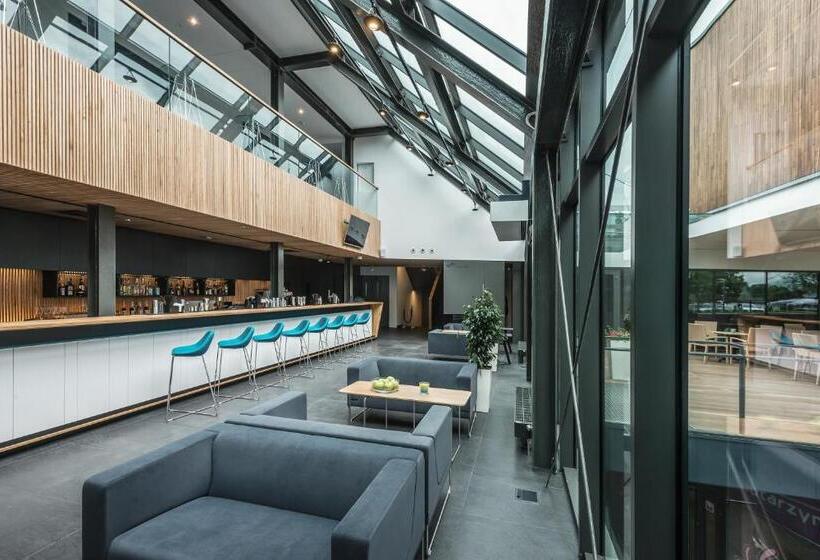 Regatta Hotel Restauracja Spa