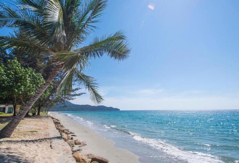 Sabah Beach Villas & Suites