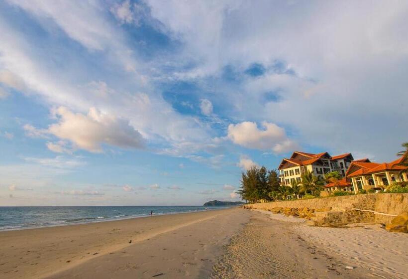 Sabah Beach Villas & Suites