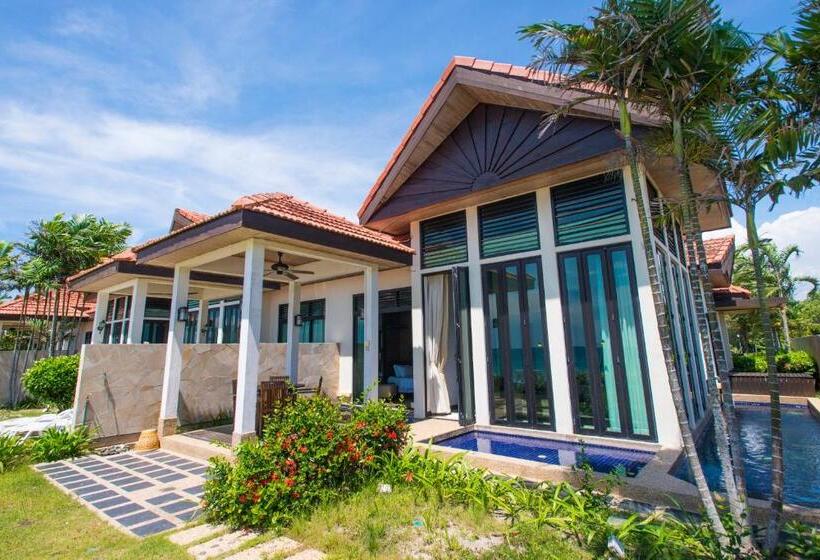 Sabah Beach Villas & Suites