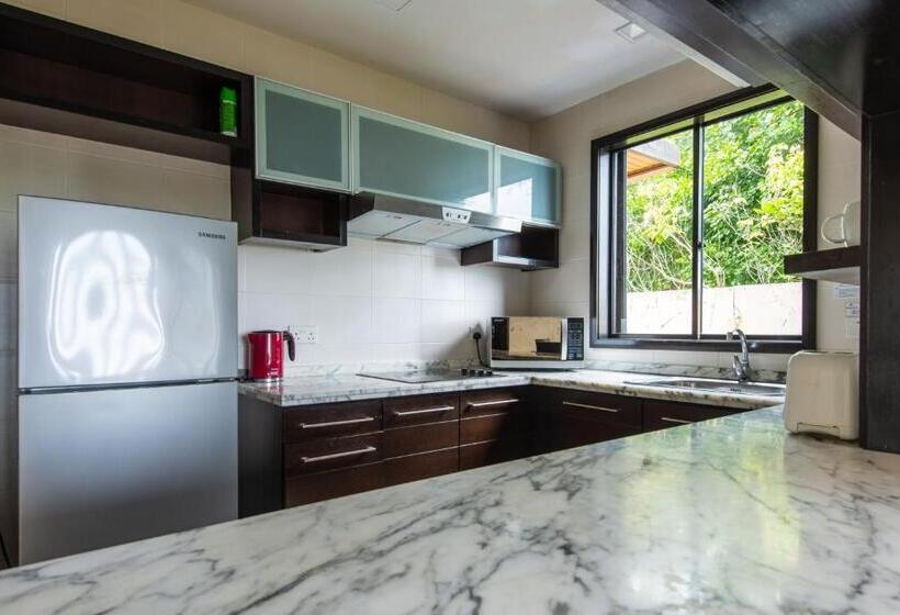 Sabah Beach Villas & Suites