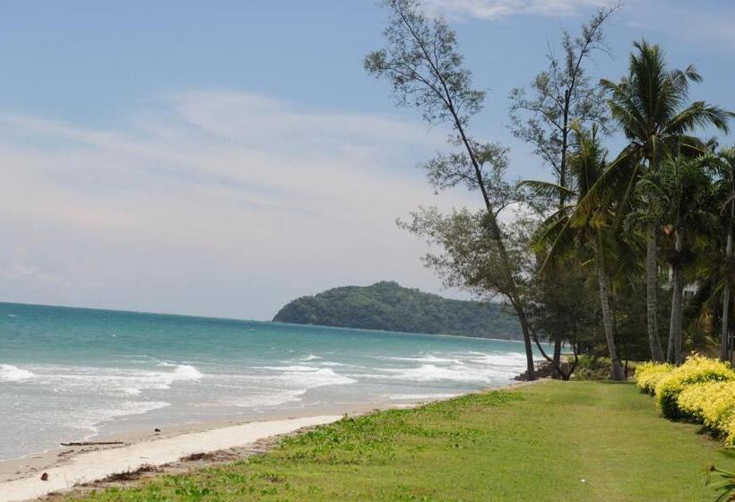 Sabah Beach Villas & Suites