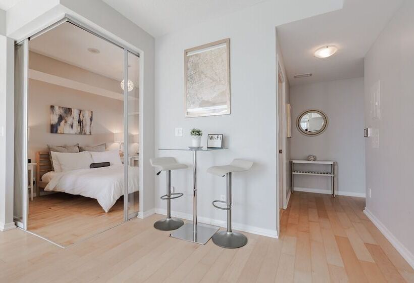 Sterling Suites Financial District