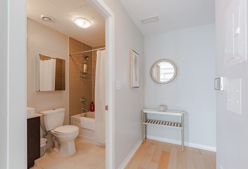 Sterling Suites Financial District