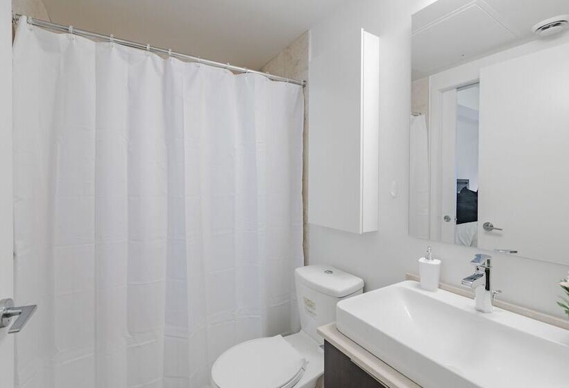 Sterling Suites Financial District