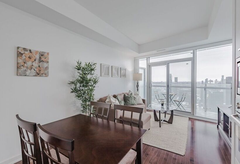 Sterling Suites Financial District