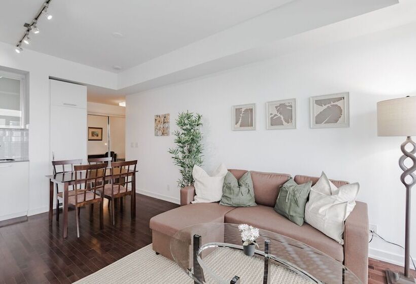 Sterling Suites Financial District