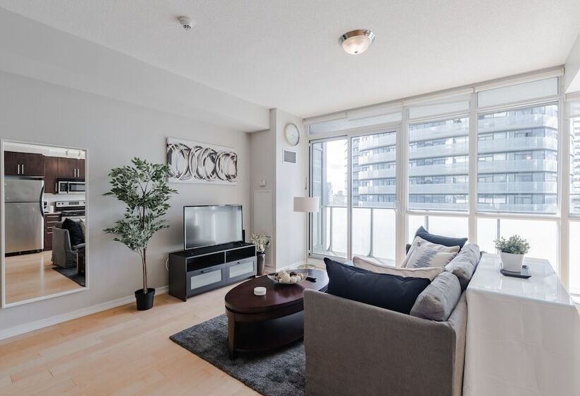 Sterling Suites Financial District