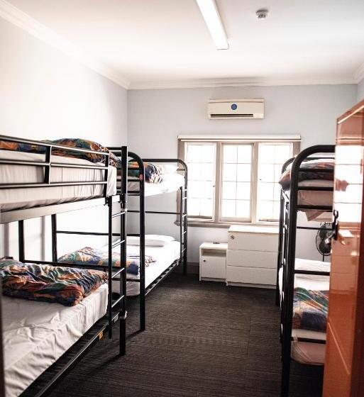 The Emperors Crown Hostel