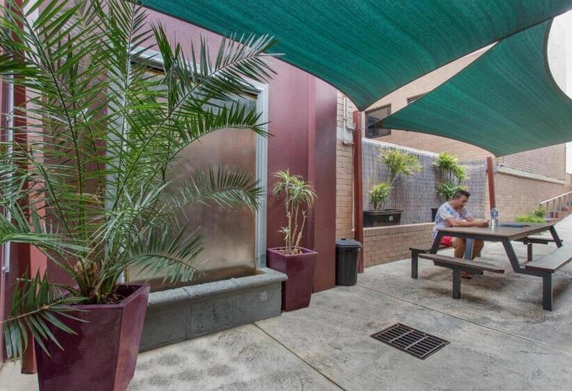 The Emperors Crown Hostel