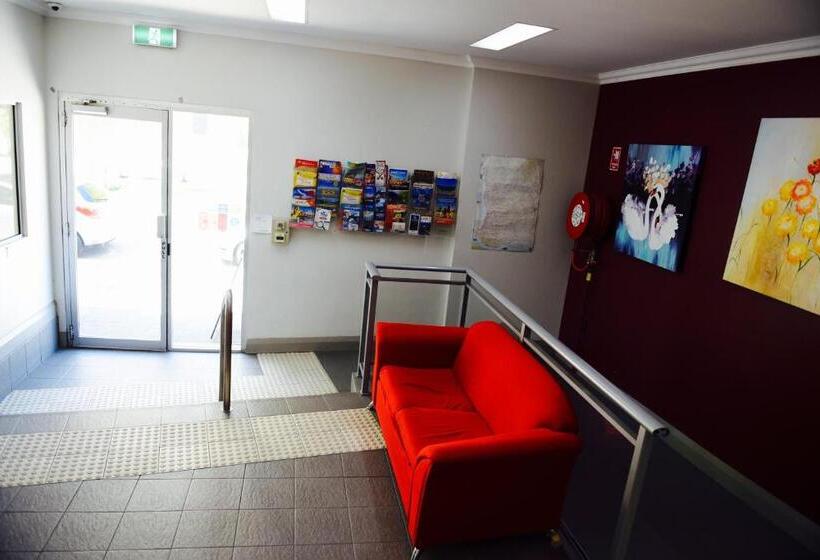 The Emperors Crown Hostel