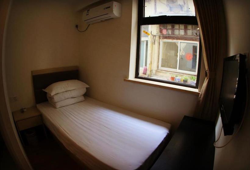 Phoenix Hostel