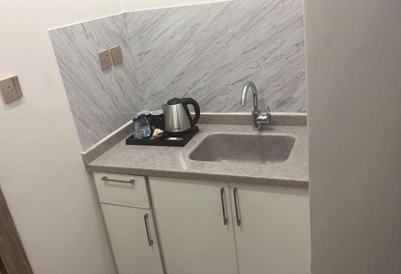 شقق ابراج الثريا للشقق المخدومة