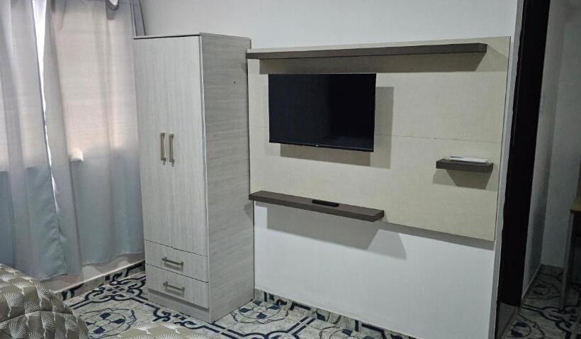 ユースホステル Complejo Llay