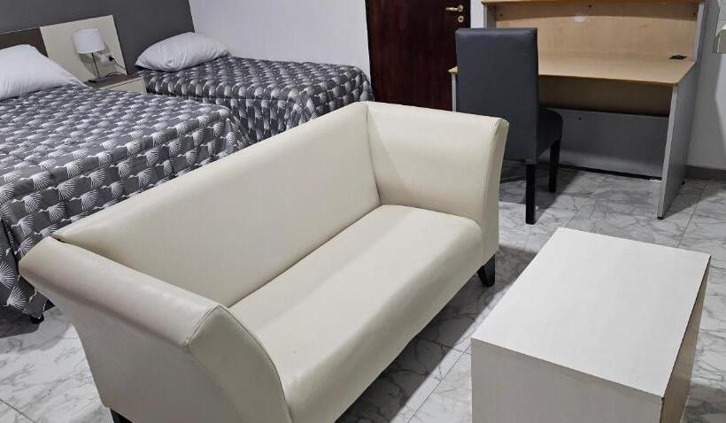 ユースホステル Complejo Llay