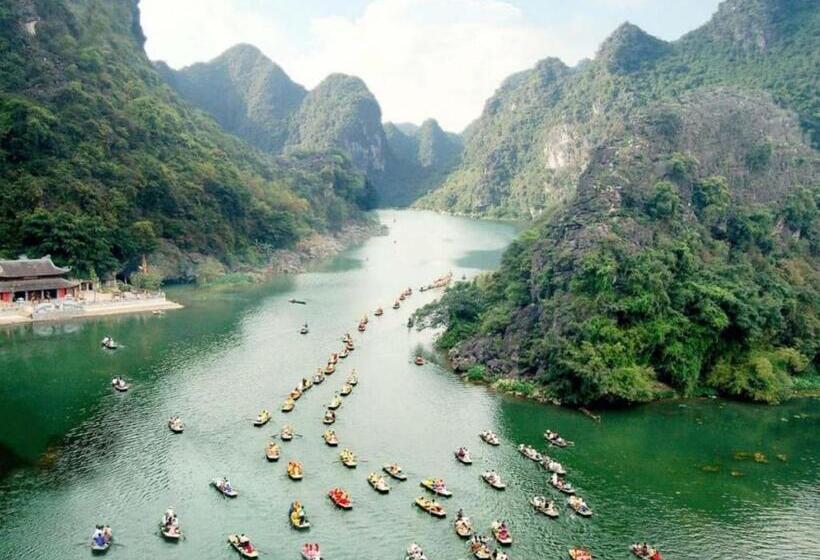 هاستل Trang An Four Seasons Bungalow