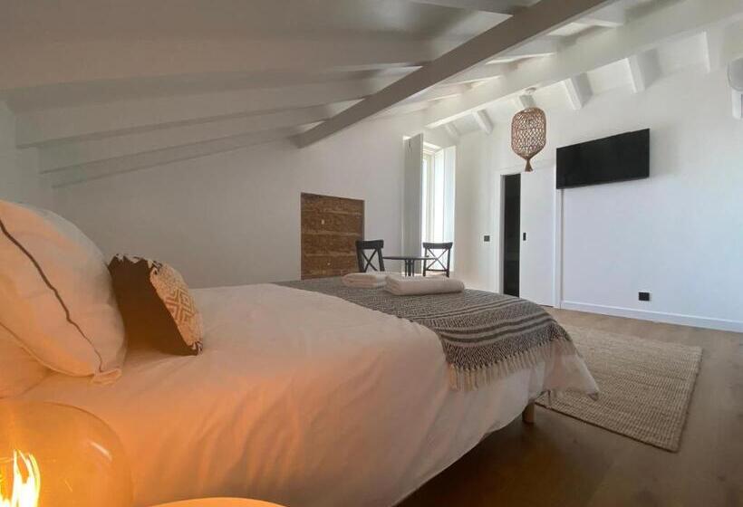Общежитие Grândola Suites   Suite Loft