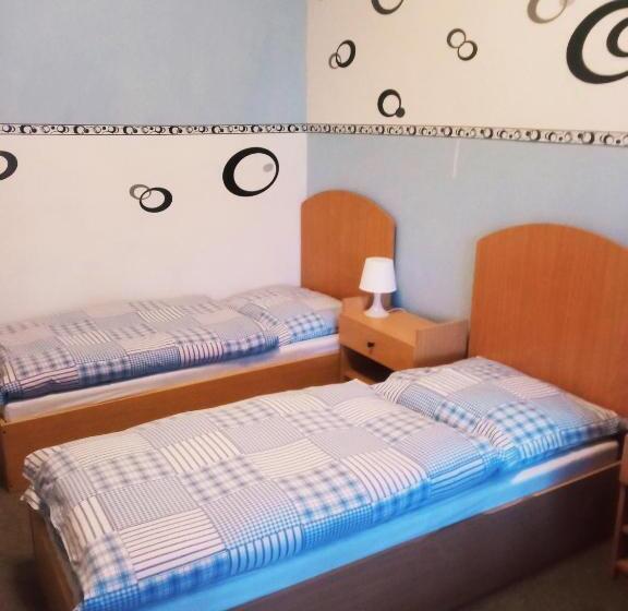 فندق صغير Hostinec U Kačaby