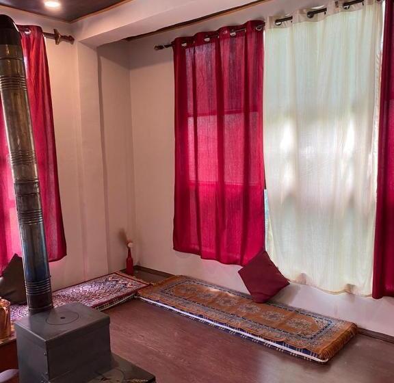 فندق صغير Kyelang Times