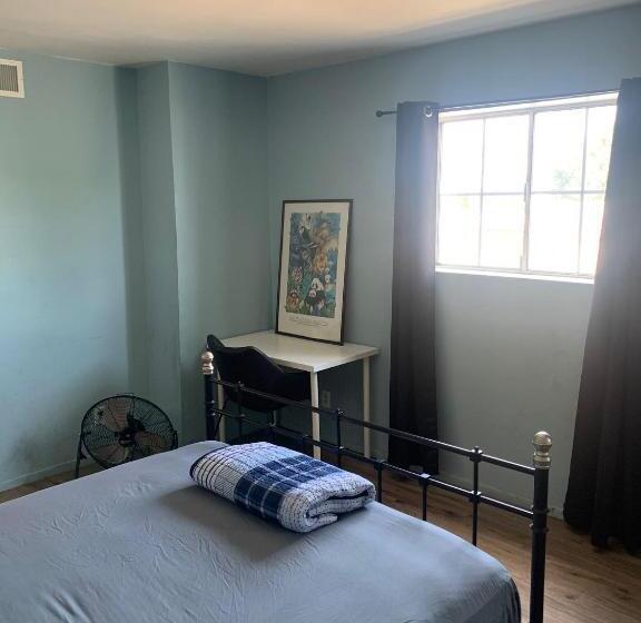 ユースホステル Los Angeles Zen Home