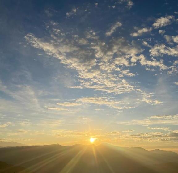 הוסטל Wake In Himalayas