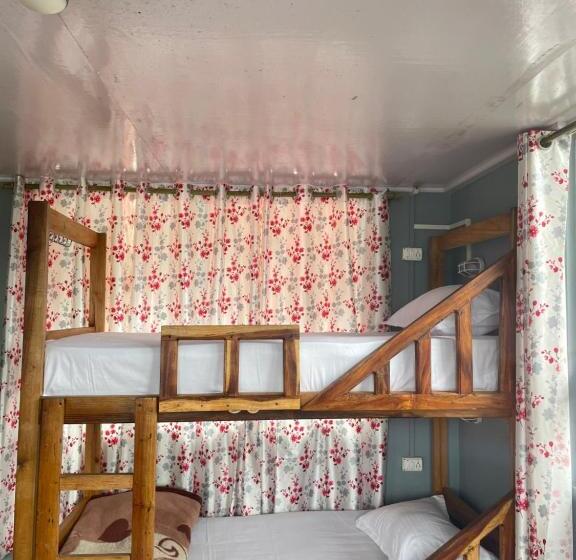 הוסטל Wake In Himalayas