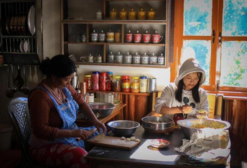 הוסטל Wake In Himalayas