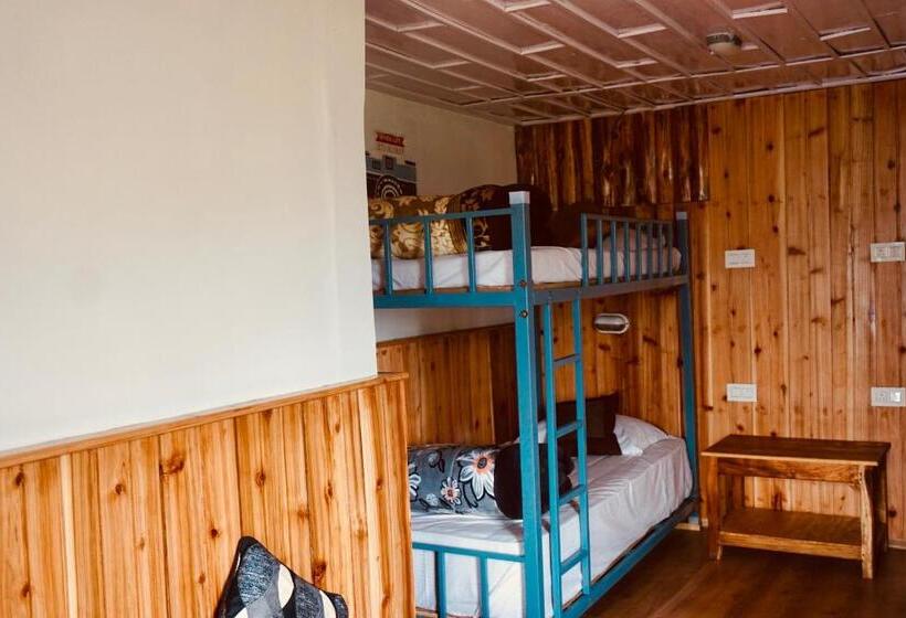 הוסטל Wake In Himalayas