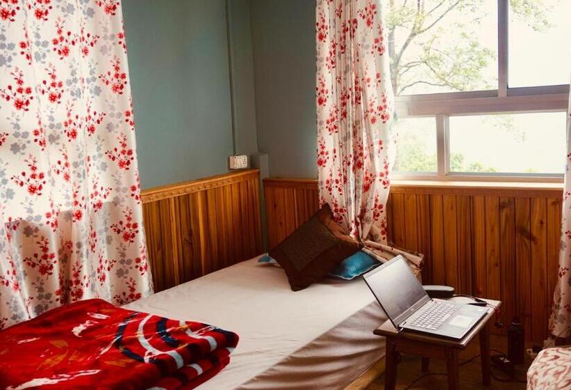 הוסטל Wake In Himalayas