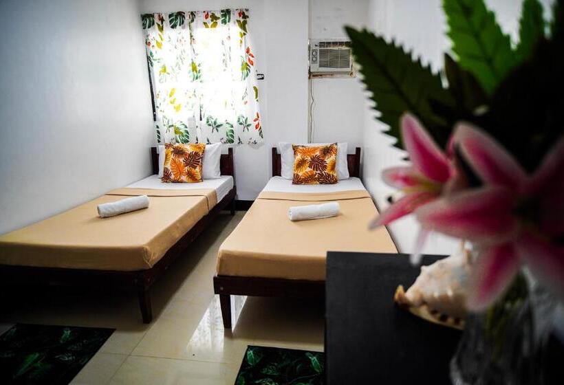 تختخواب و صبحانه Amparo S Tourist Inn   Coron