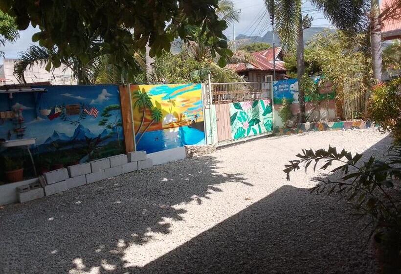 تختخواب و صبحانه Cronin Residence